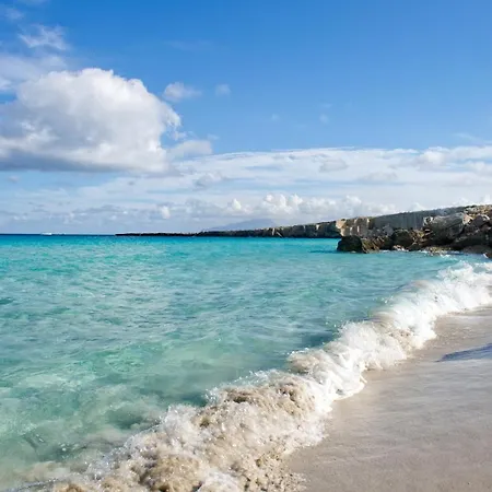 La Casa Dell'arancio Bed & Breakfast Favignana